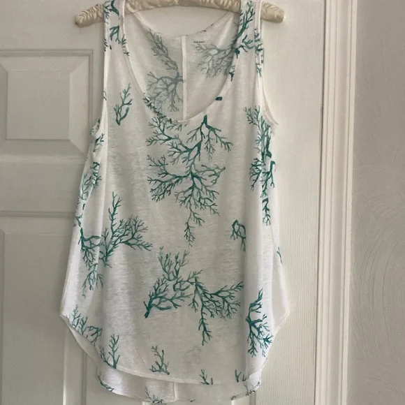 Old Navy White Tank with Teal Print - Picture 1 of 5